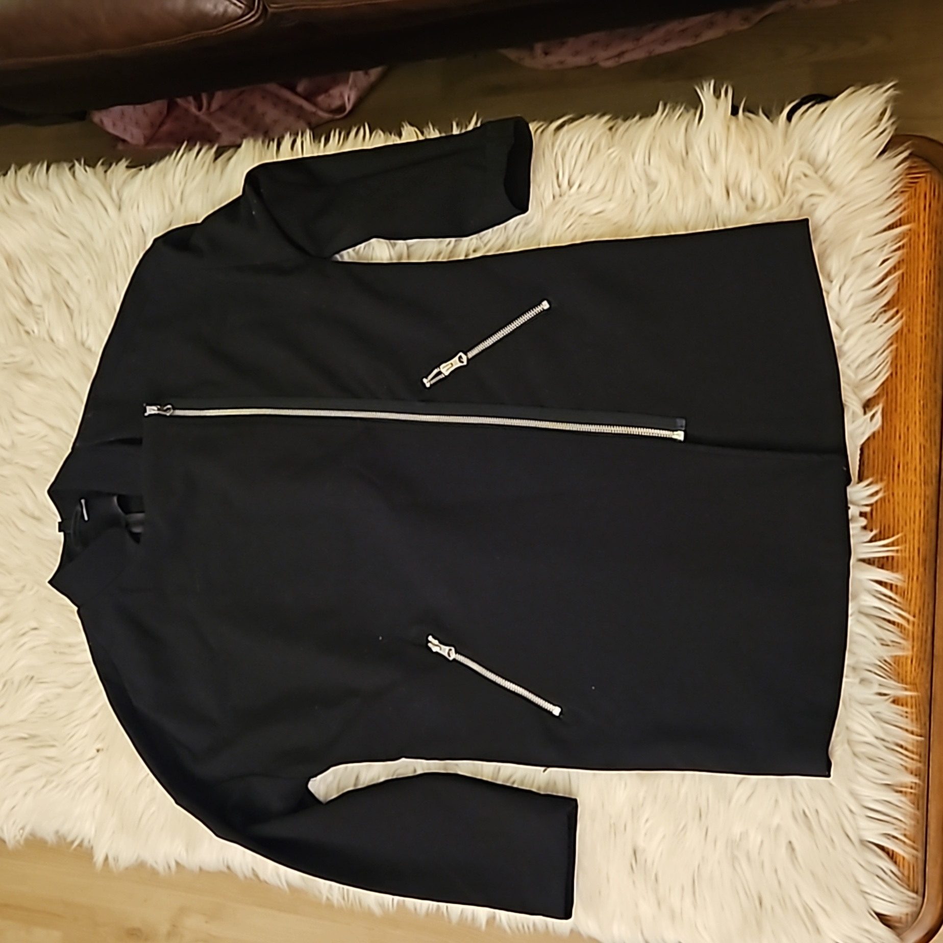 ~~Divided Black Side-Zip Jacket Size 6~~